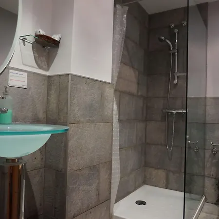 Arganzon Plaza Hotel 3*