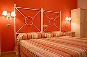 Hotel Arganzon Plaza 3*