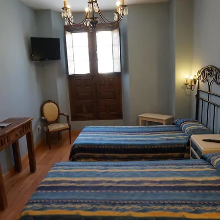 Hotel Arganzon Plaza