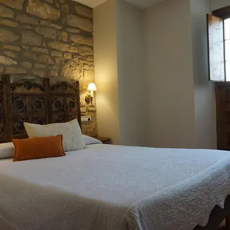 Arganzon Plaza La Puebla de Arganzón