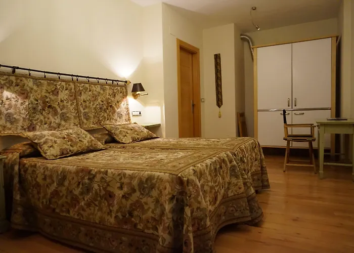 Hotel Arganzon Plaza 3*