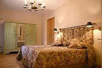 Hotell Arganzon Plaza