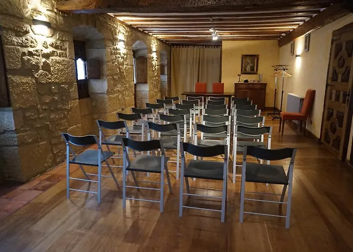 Hotell Arganzon Plaza 3*