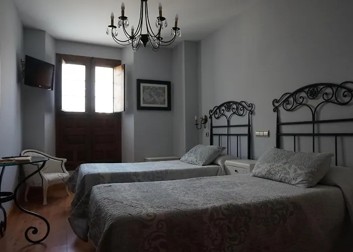 Arganzon Plaza Hotel 3*